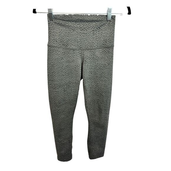 Lululemon Wunder Under Crop Grey - Picture 2 of 8